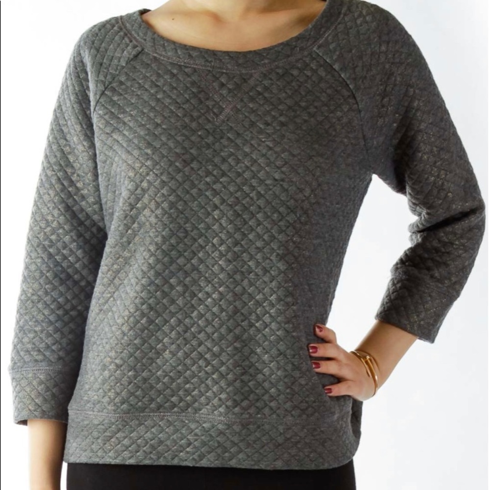 Halogen Gray w/ Gold Metallic Textured Sweatshirt, Size Small.